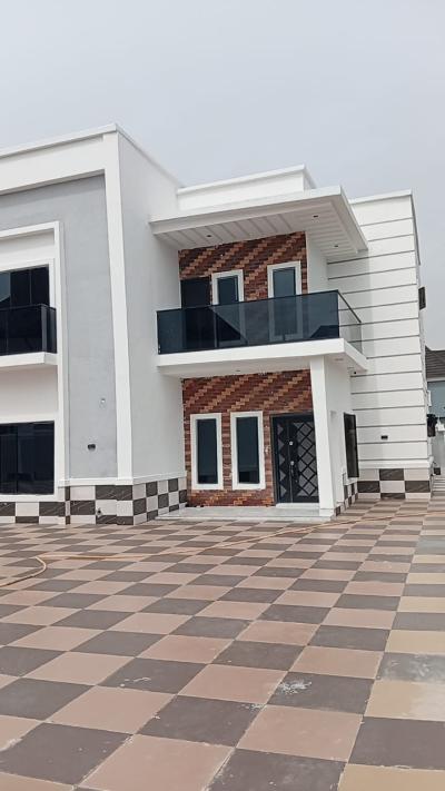 3 Bedroom Apartment — First Floor Back